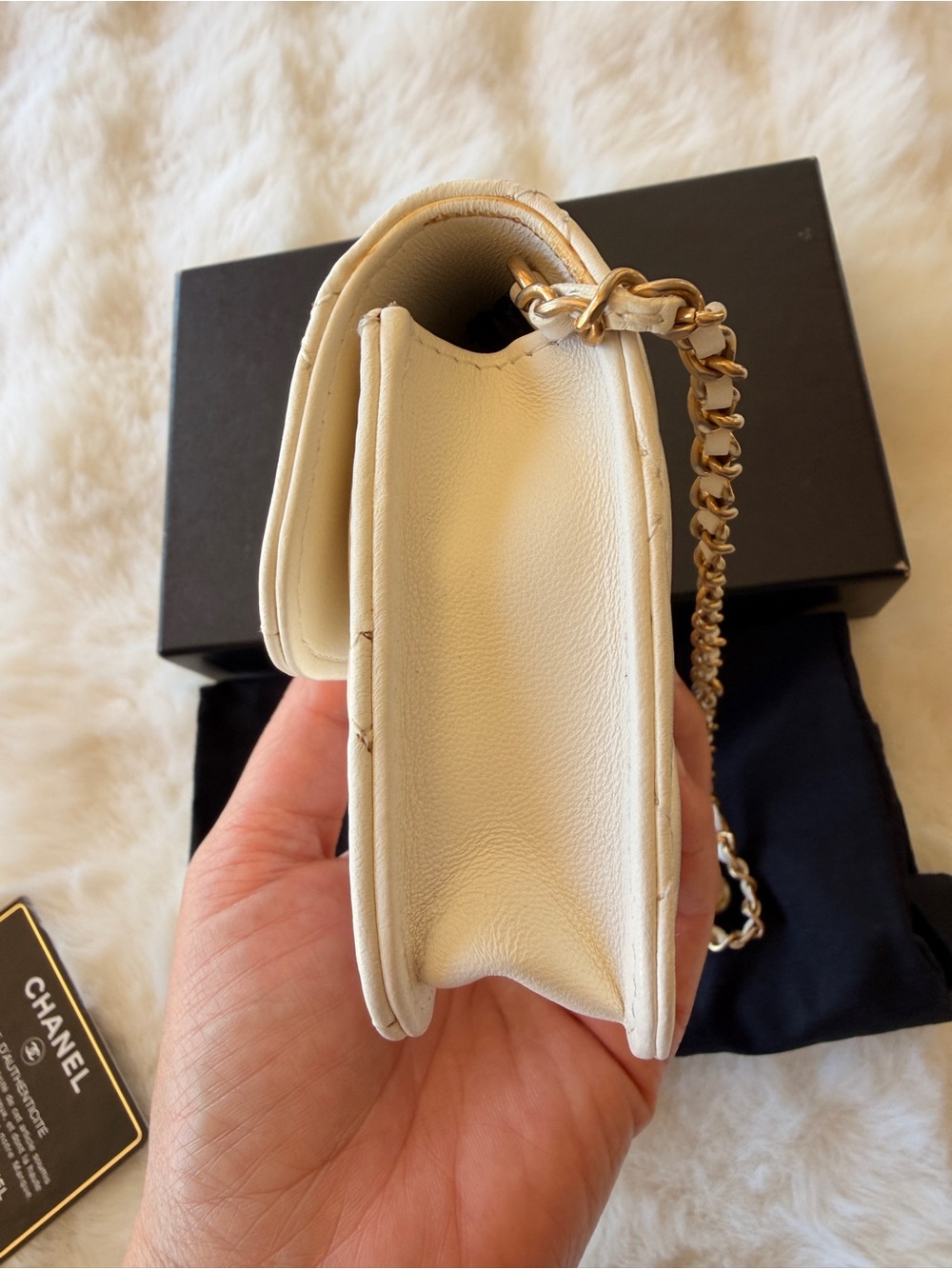 CHANEL White Quilted CC Ball Clutch on Chain Mini Belt Bag - Picture 5 of 16